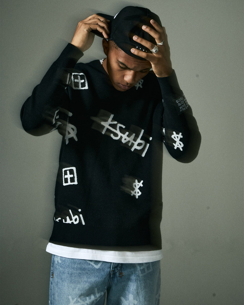 Mens Kash Box Knit Crew Black Regular Knitwear - Black