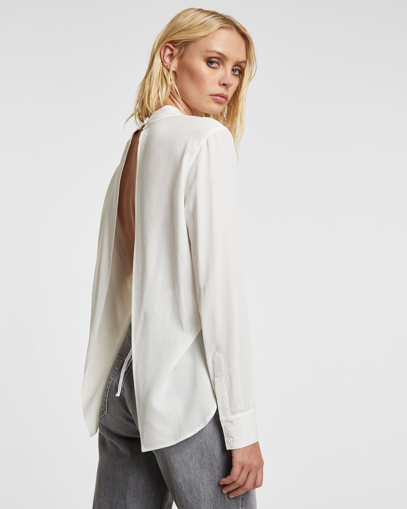 WOMENS  XZIBIT SHIRT WHITE RELAXED SHIRTS