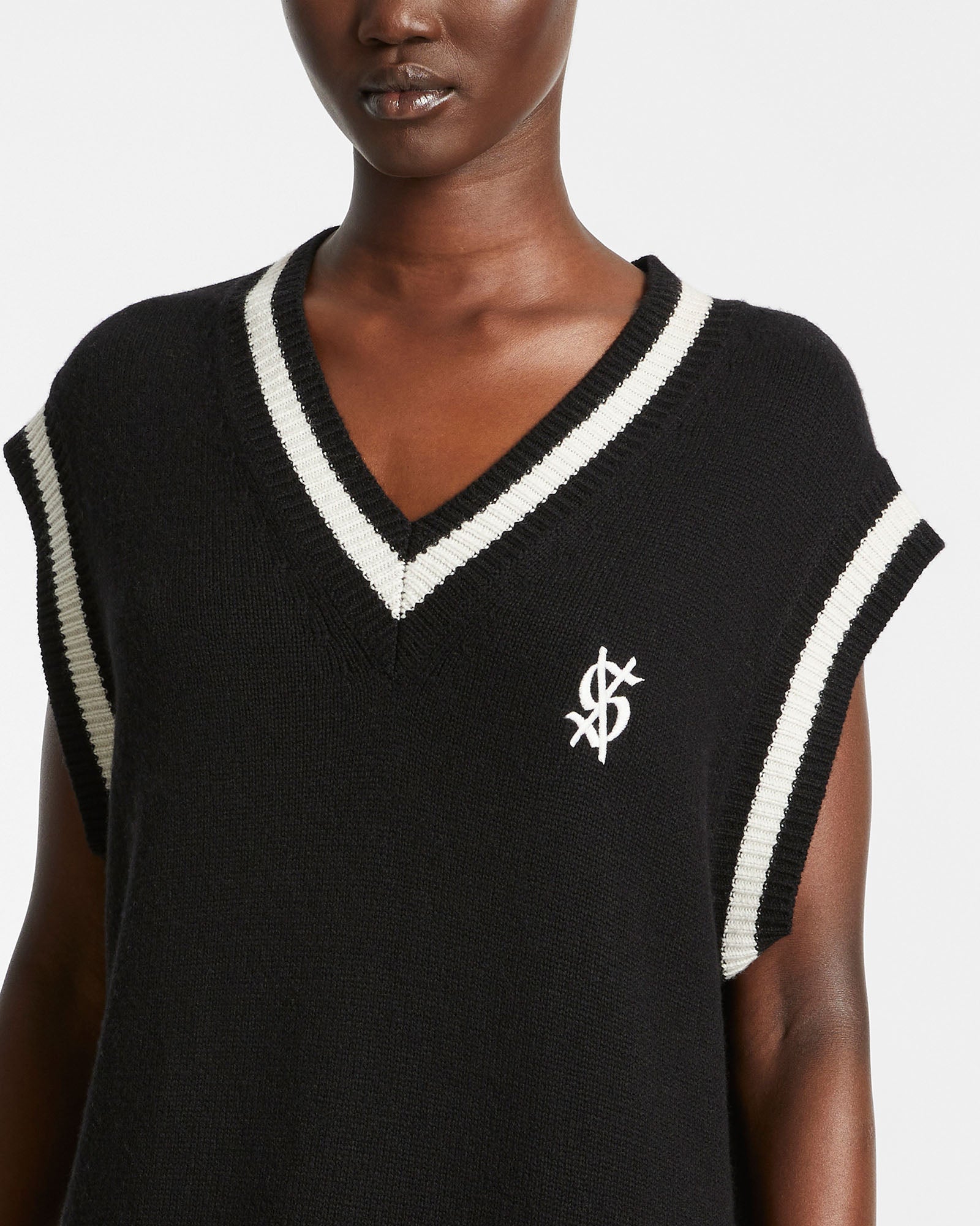 CROSS DOLLAR KNIT DRESS BLACK