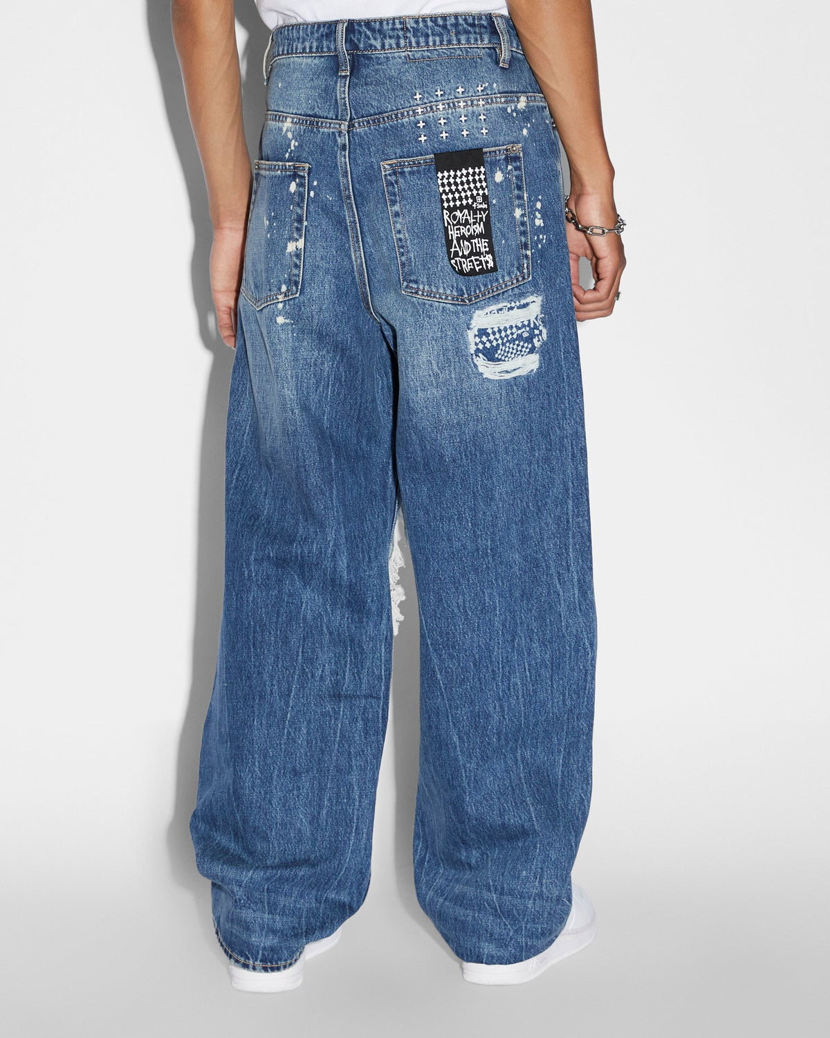 MENS MAXX KULTURE TRASHED DENIM JEANS