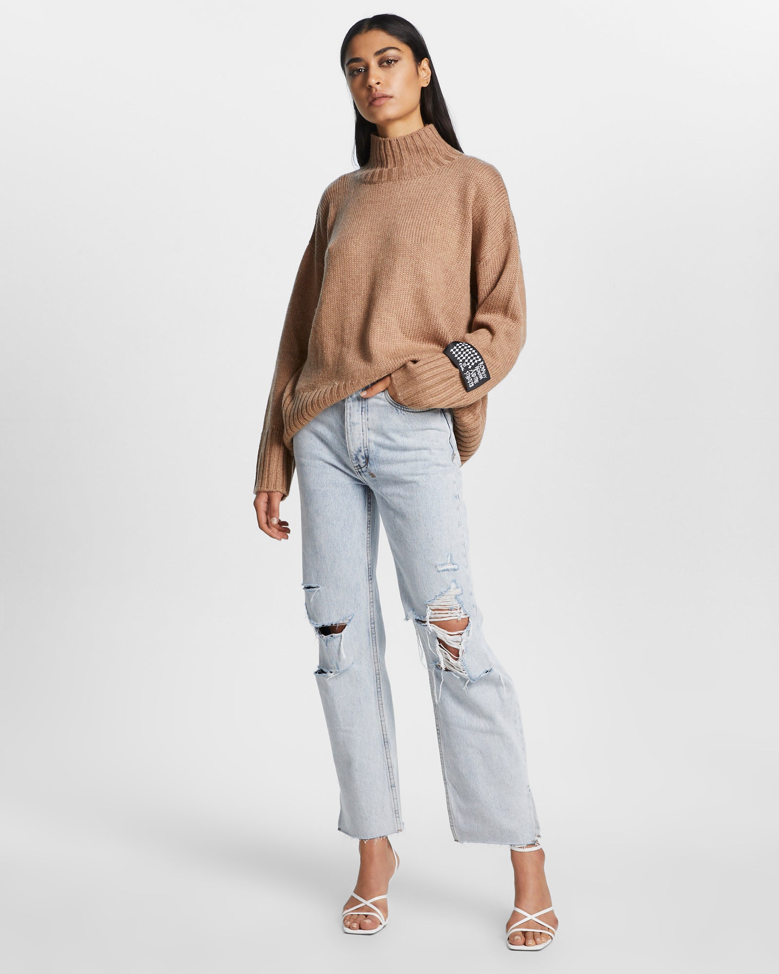 OVERSIZED KNIT BROWN SUGAR