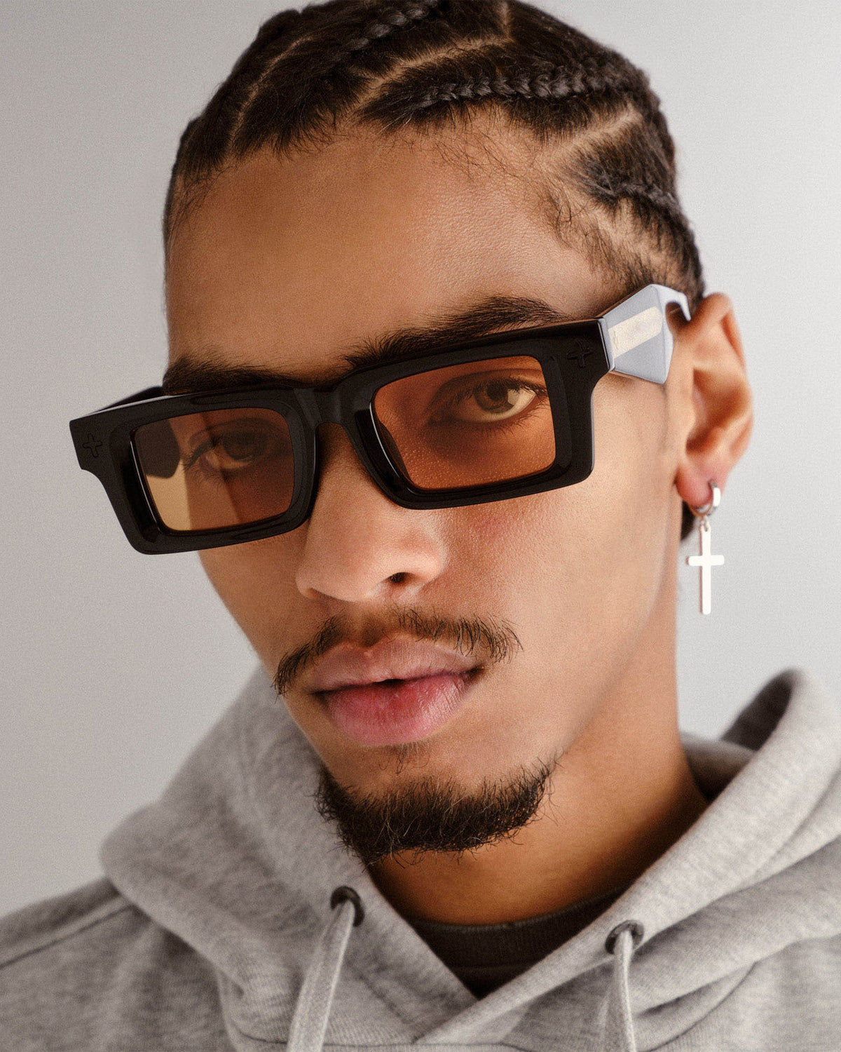 SMITHS SUNGLASSES BLACK GOLD EYEWEAR
