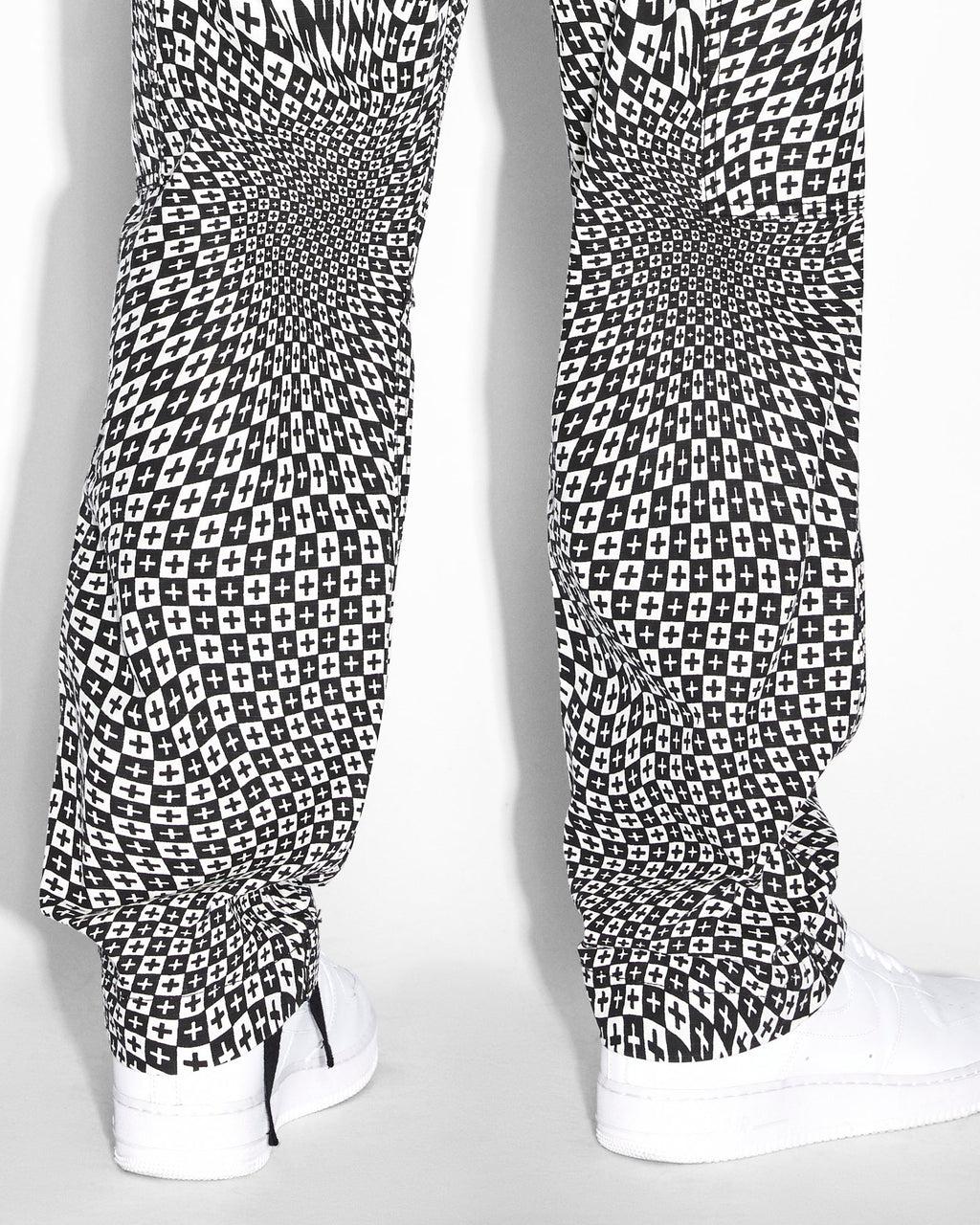 MENS FUGITIVE CARGO PANT CHECK OUT BLACK PANTS