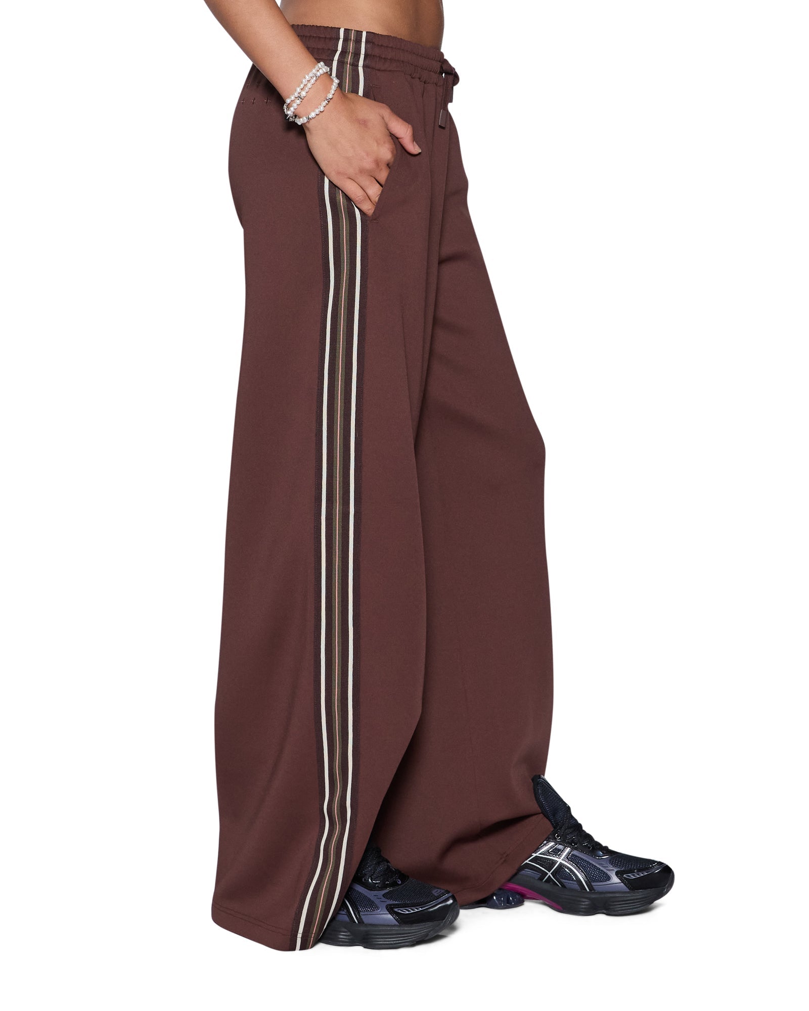 WOMENS ORIGIN TRAKPANT MOCHA REGULAR PANTS