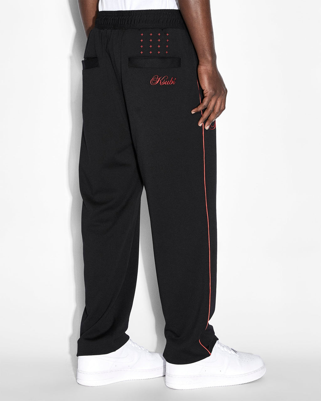 Mens Scripted Synthesis Pant Black/red Relaxed Tapered Pants - Black