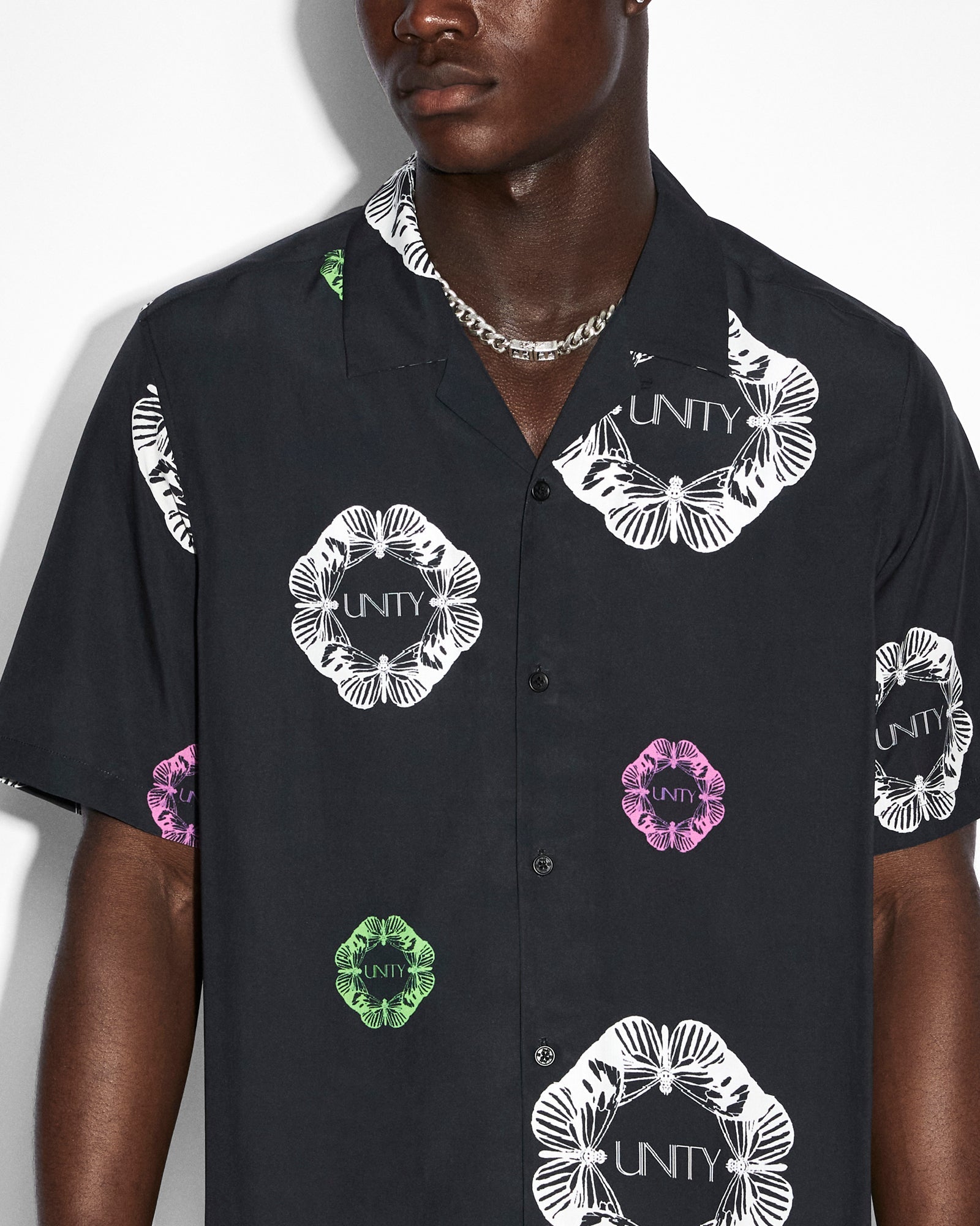 MENS  UNITYFLY RESORT SS SHIRT BLACK REGULAR SHIRTS