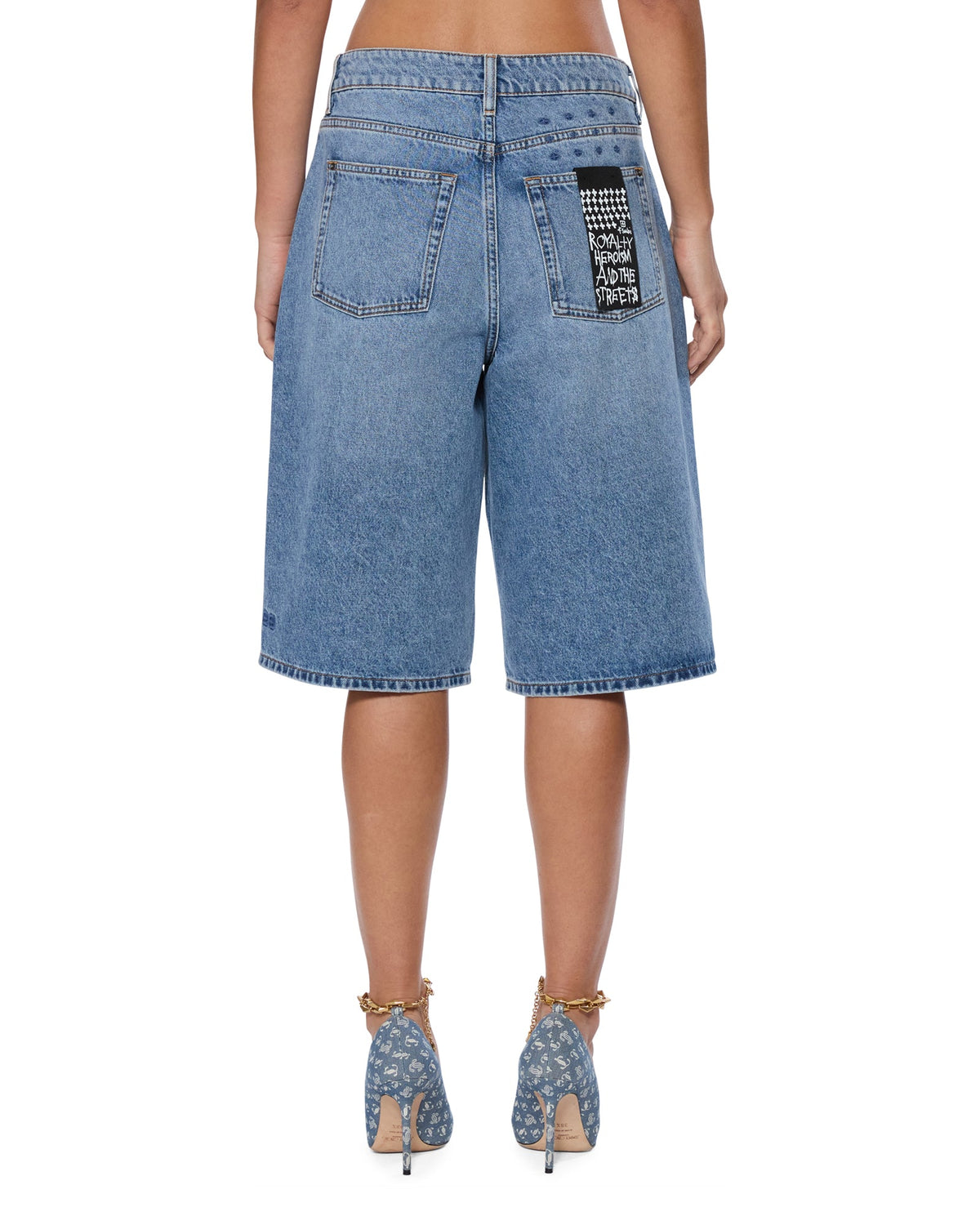 WOMENS LOW RIDER SHORT SWEPT WALKSHORTS