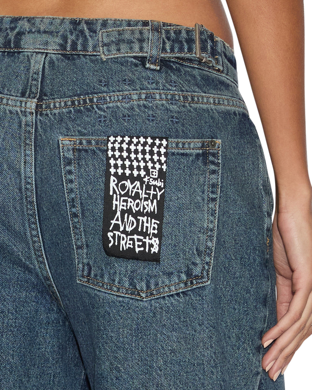 WOMENS LOW RIDER SHORT SUBWAY WALKSHORTS