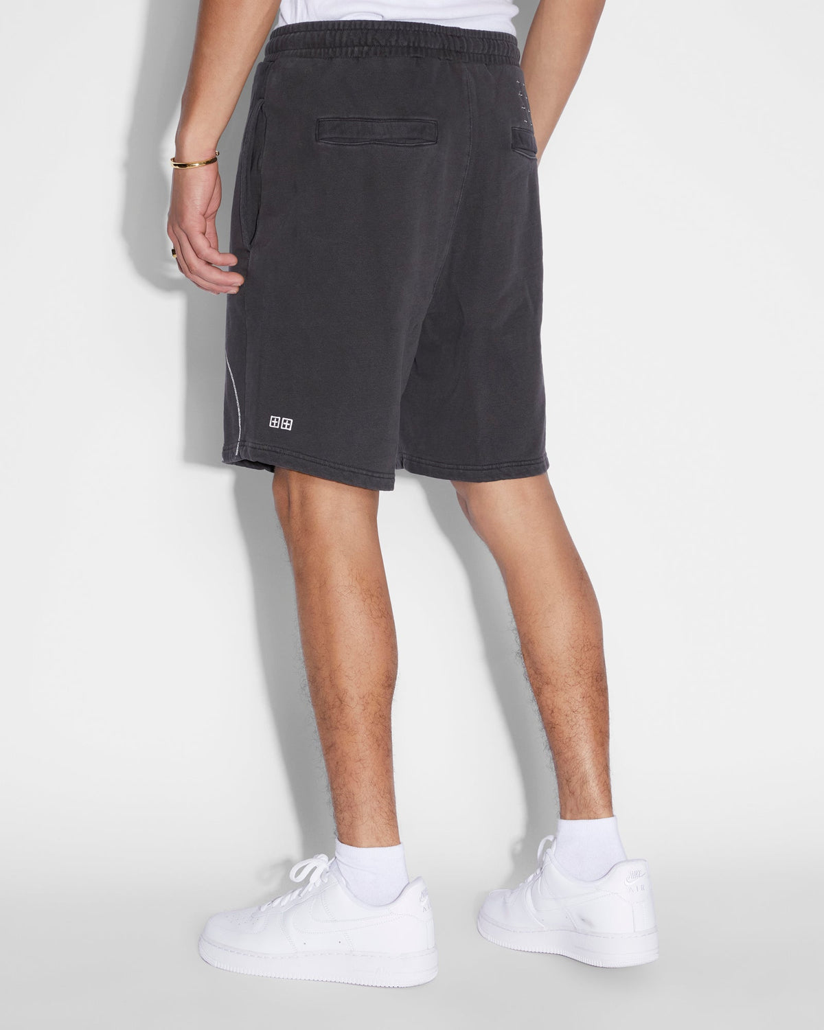 LION TRAK SHORT FADED BLACK