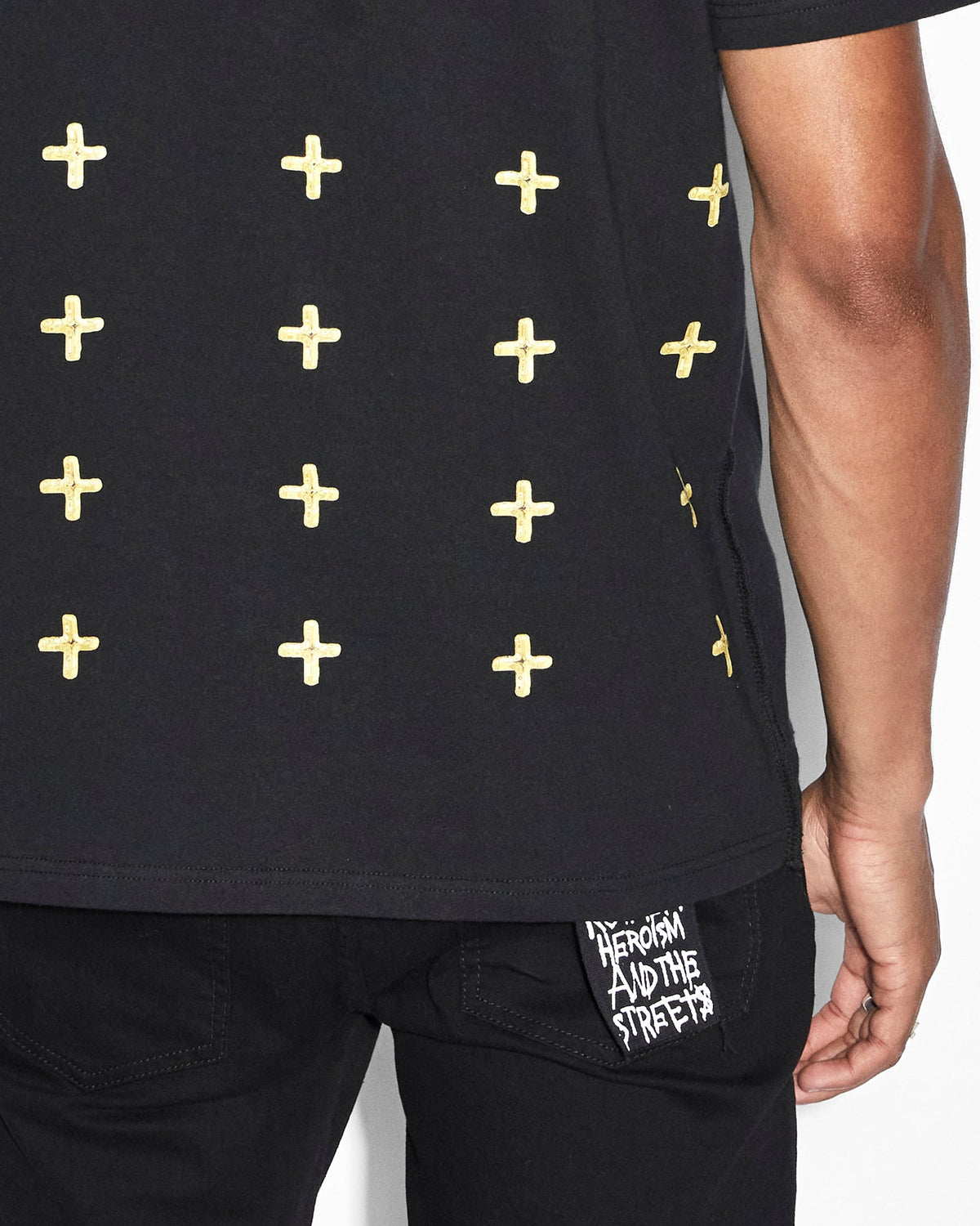 Mens Token Kash Ss Tee Jet Black Regular Tees - Black