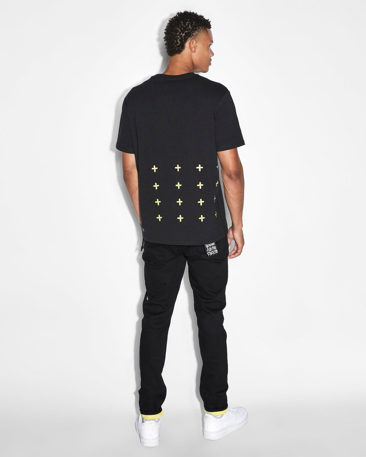 Mens Token Kash Ss Tee Jet Black Regular Tees - Black