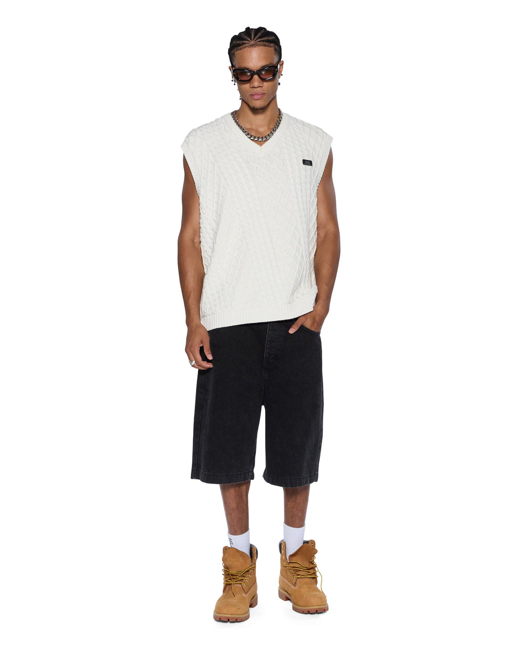 MENS TURNCABLE KNIT VEST VINTAGE WHITE KNITWEAR