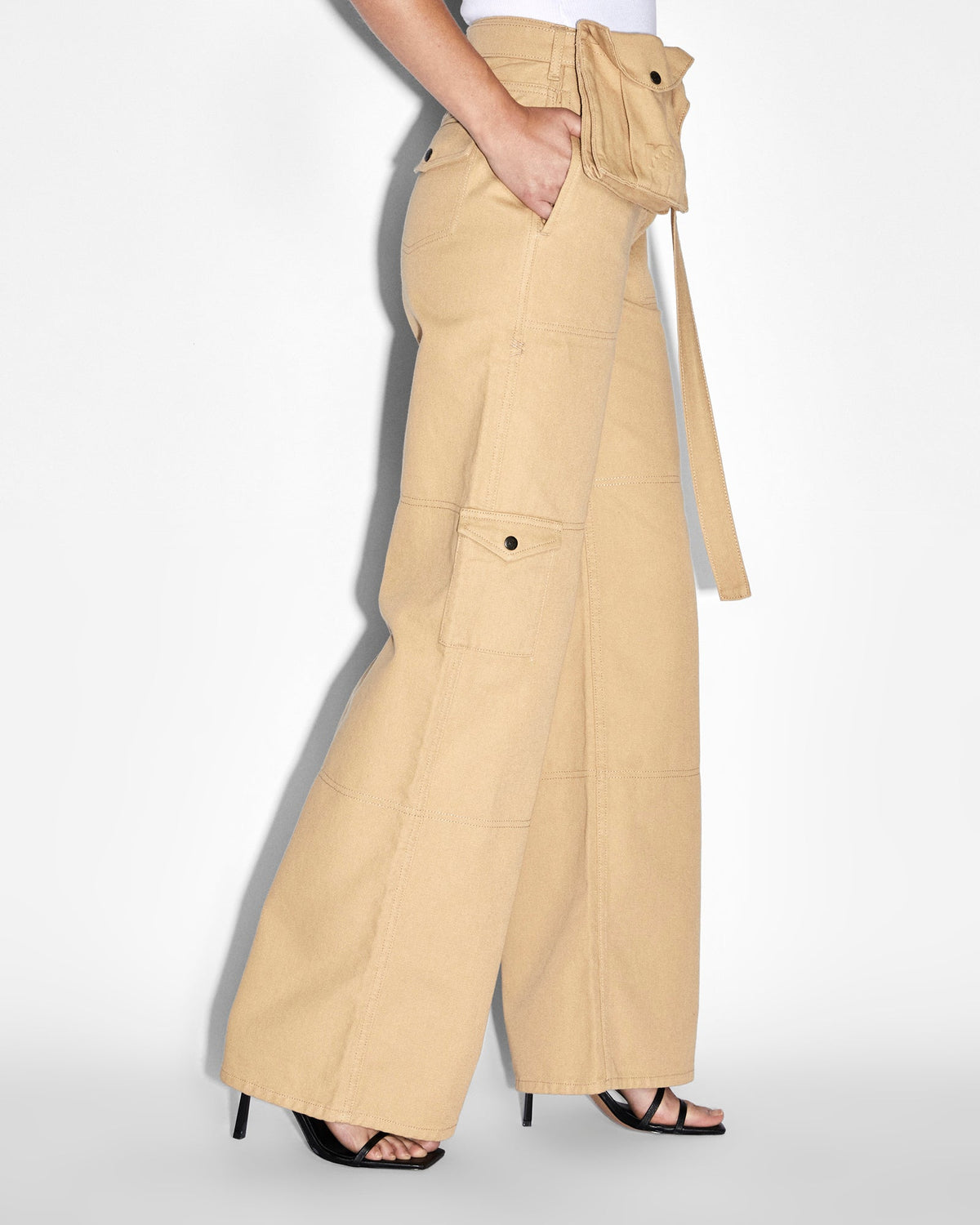 WOMENS KOMMAND CARGO CARAMEL PANTS