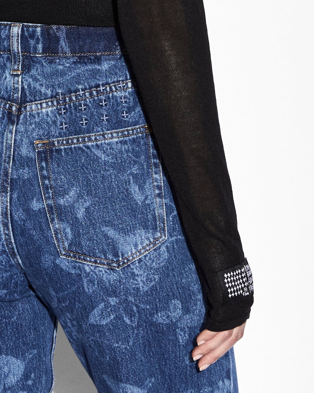 WOMENS ULTRA KNIT TOP BLACK KNITWEAR