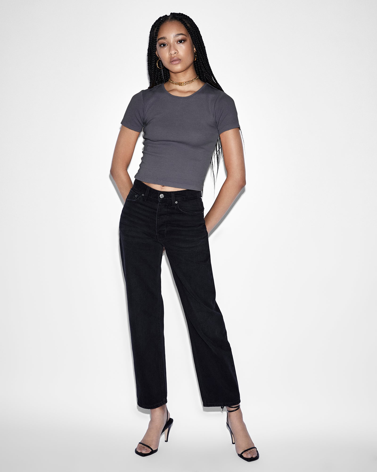 WOMENS  ARISE SS TEE COAL FITTED TEES