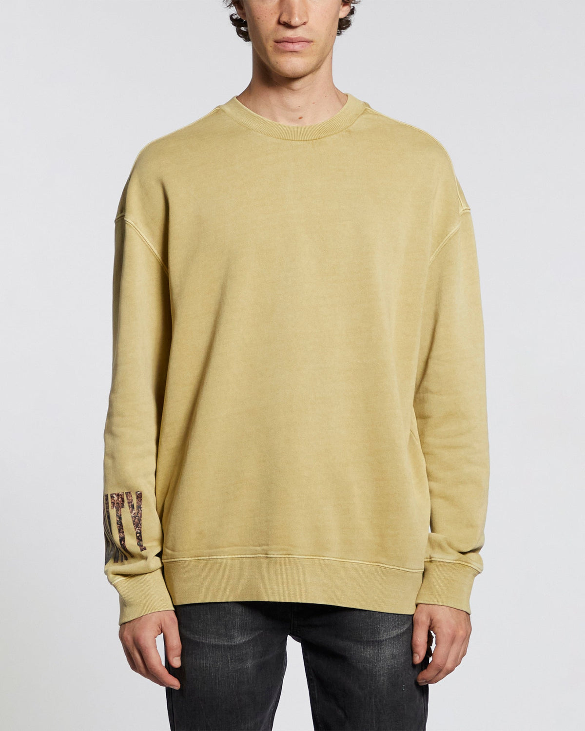 MENS CROWDED KASH CREW PATROL FLEECE