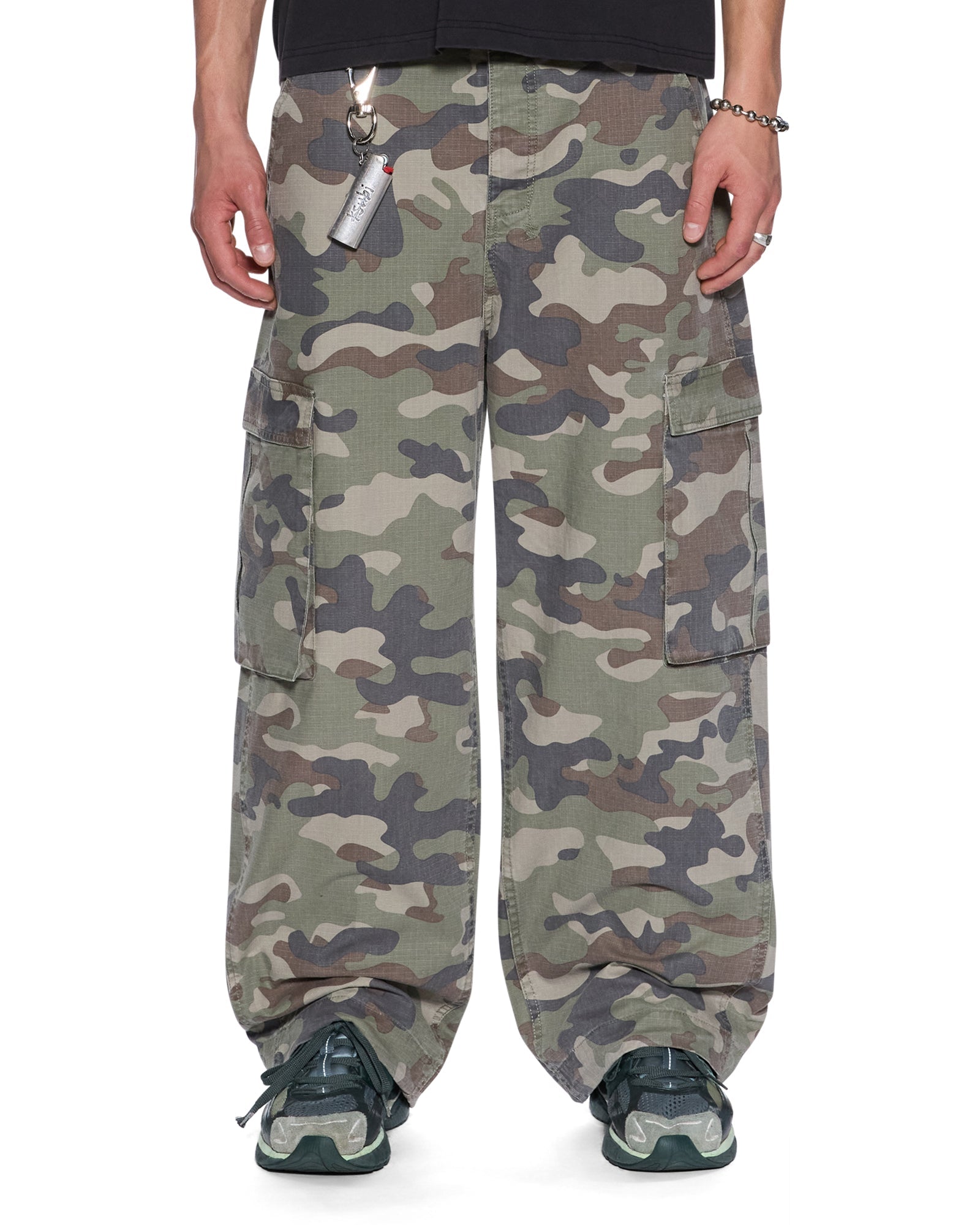 MENS MAXX FUGITIVE CARGO KAMMO OVERSIZED PANTS